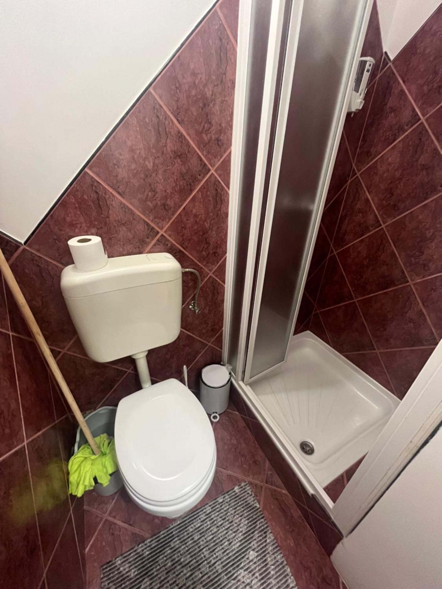 Jobarat Szallashely Szeged Bagian luar foto
